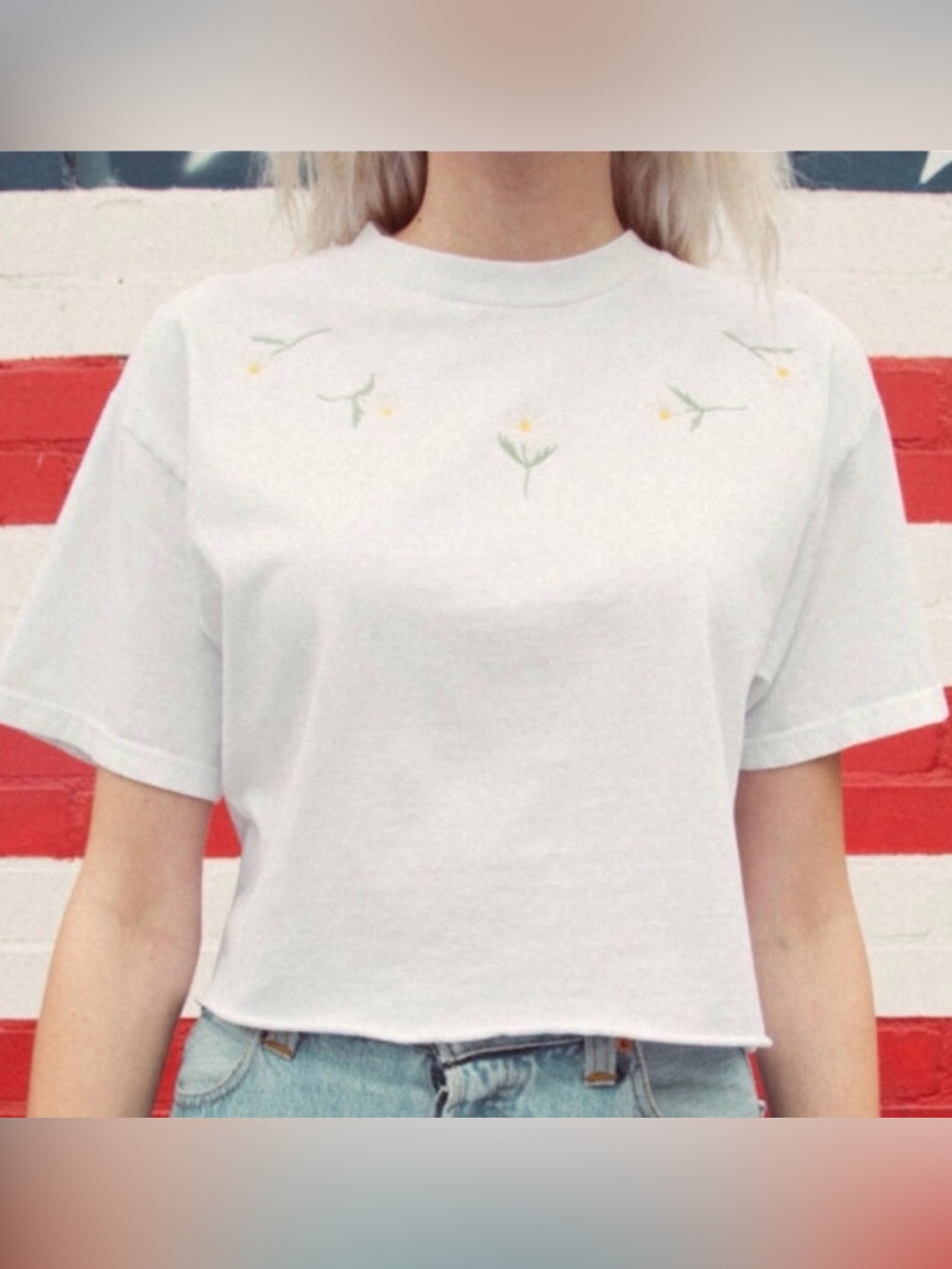 Daisy chain cropped tee
